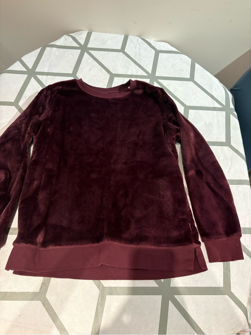 3/15$ Plush Crewneck Sweater - Burgundy